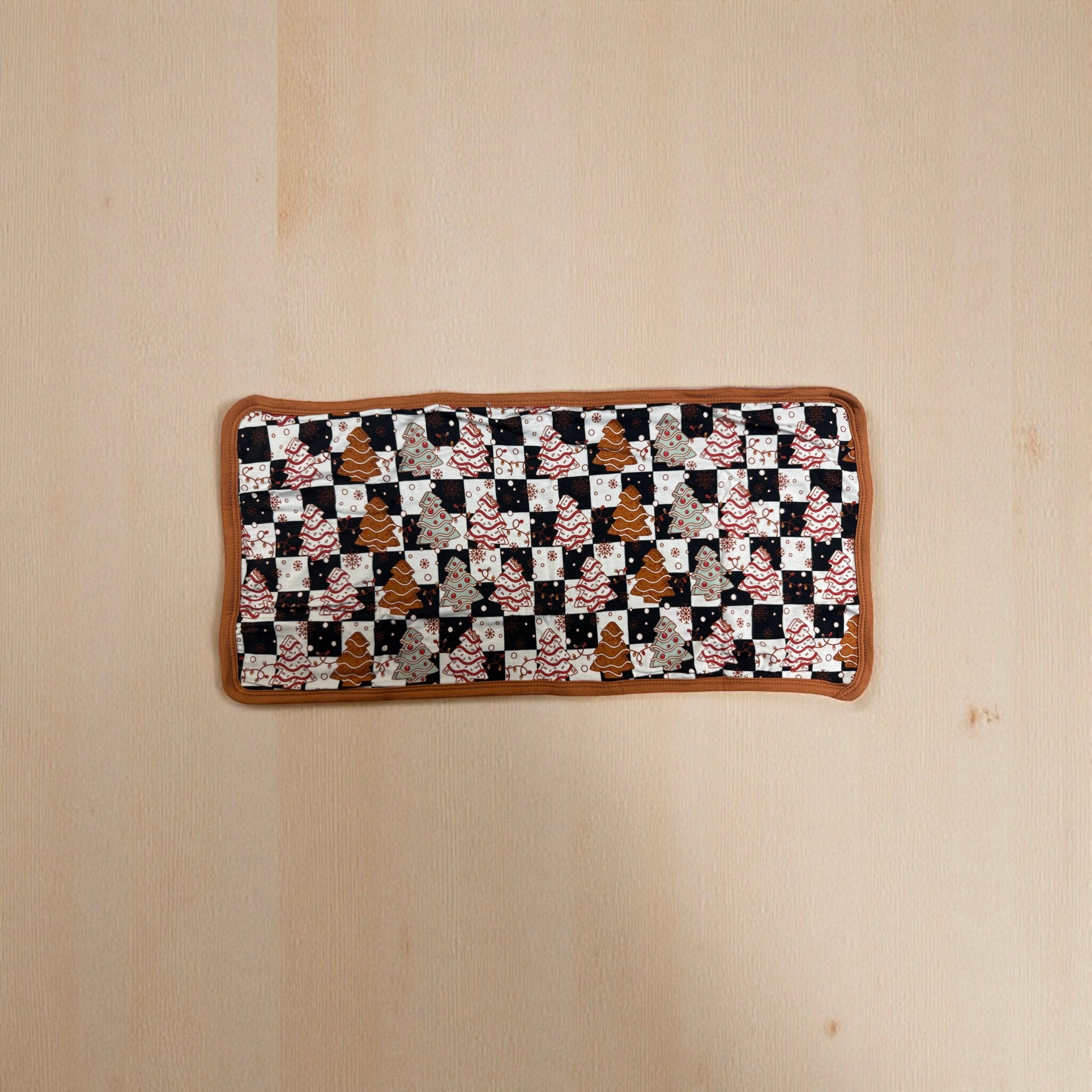 “Checkered Christmas Tress” Bamboo Burp Cloth