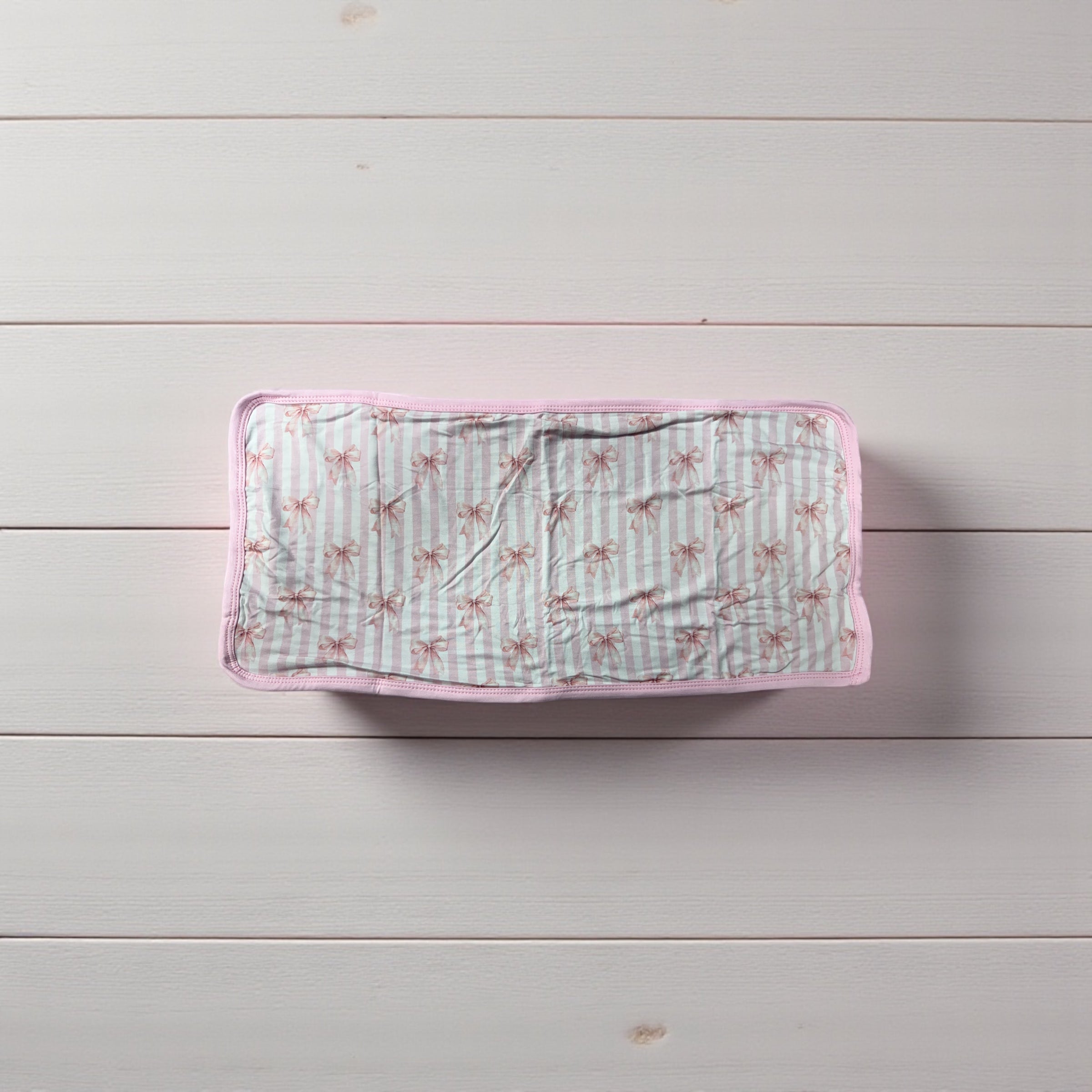 “Bows and Stripes” Bamboo Burp Cloth